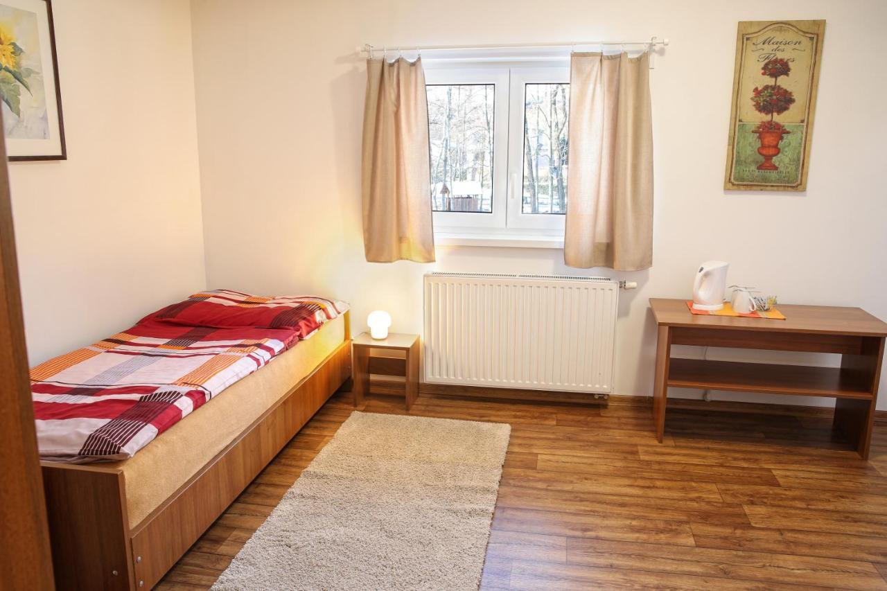 Penzion Tyra Trinec Extérieur photo