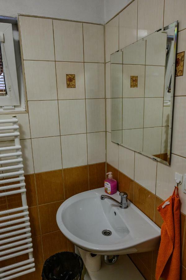 Penzion Tyra Trinec Extérieur photo