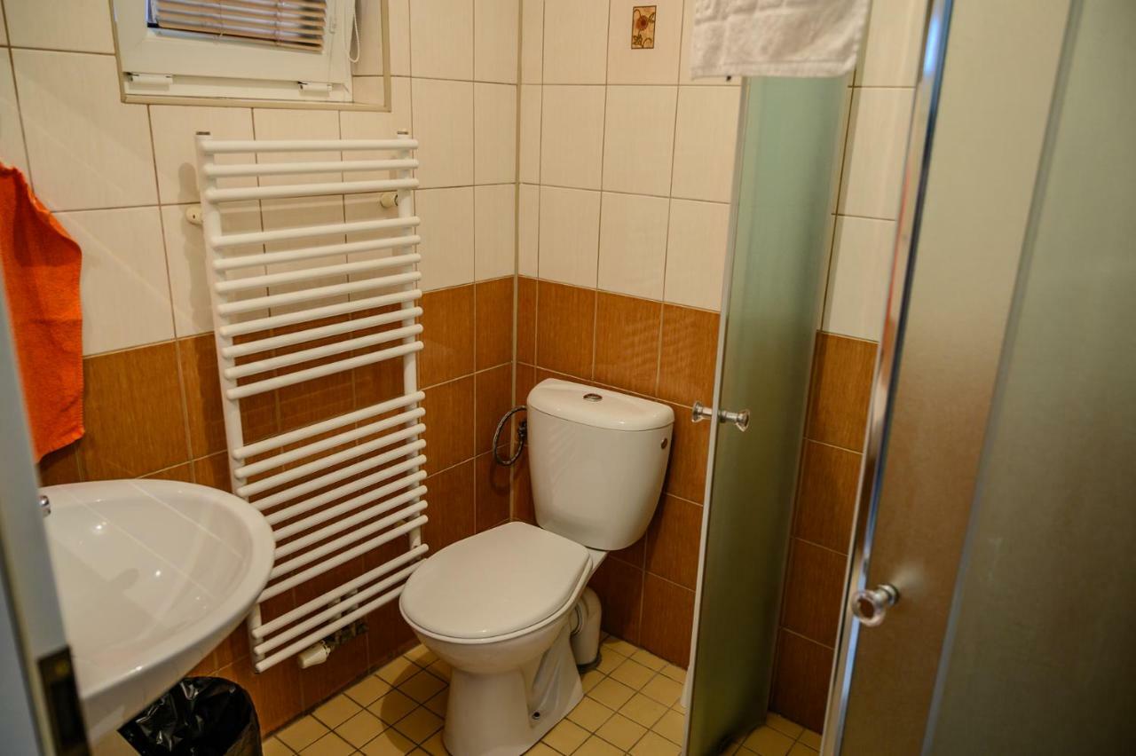 Penzion Tyra Trinec Extérieur photo